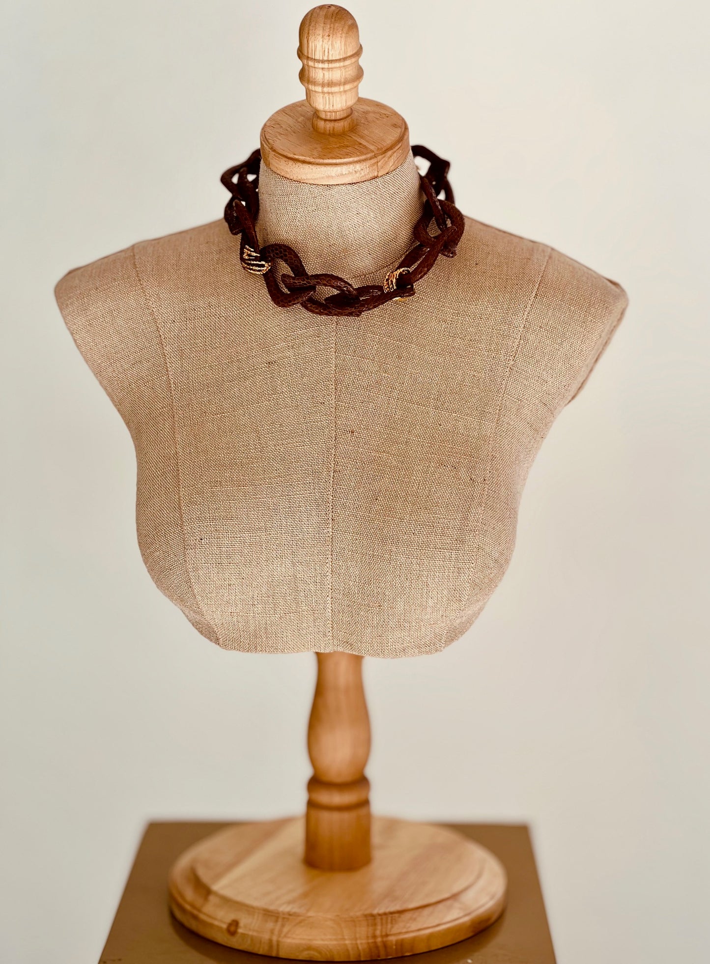 Collar snake Taylor