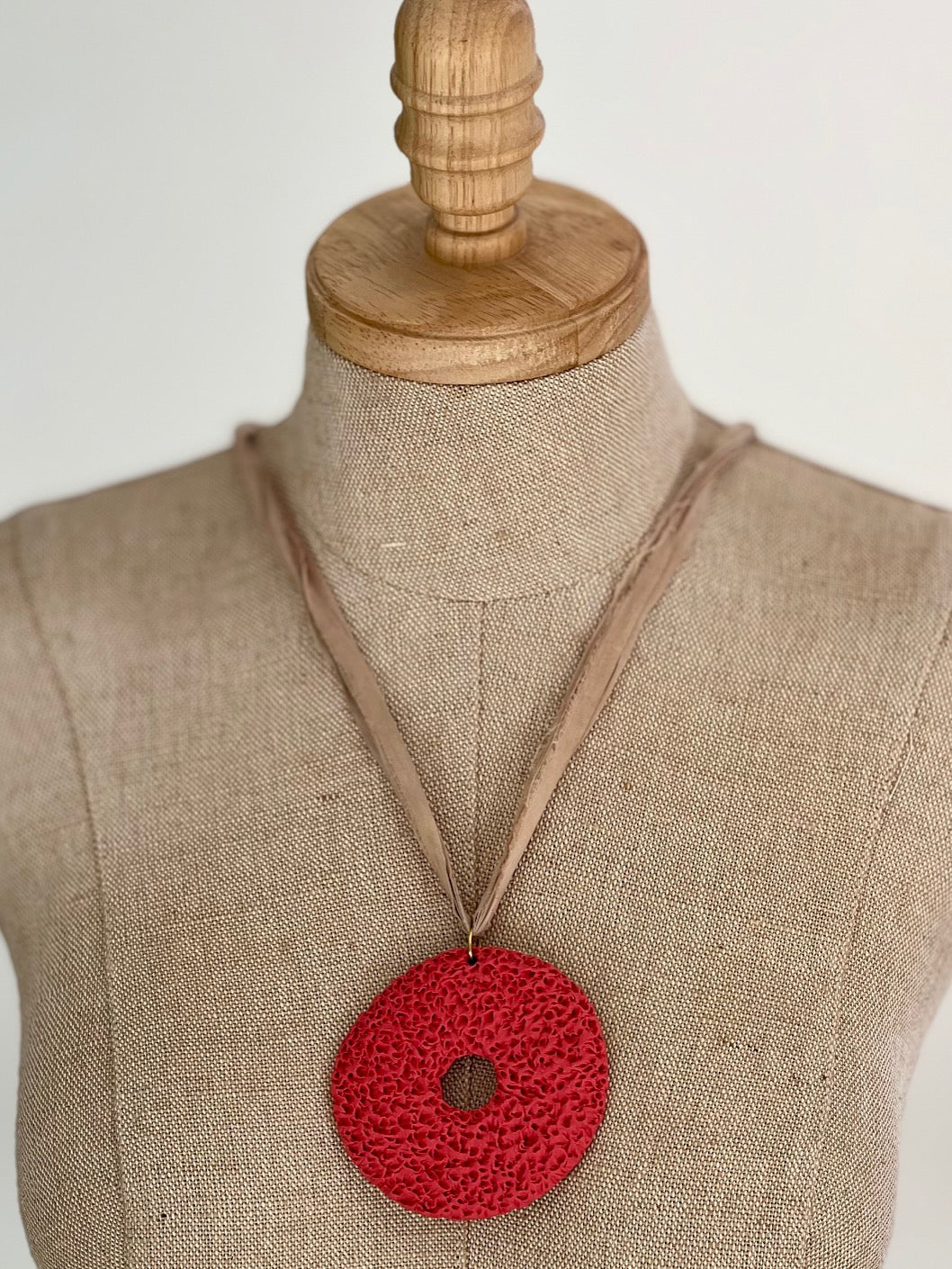 Collar porcelana coral XL Rocío