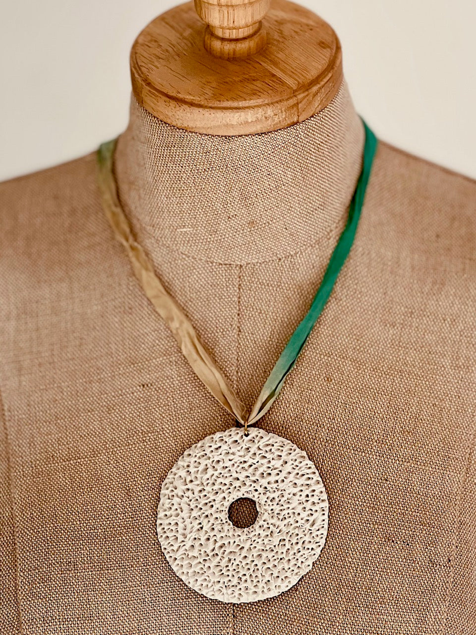 Collar porcelana coral XL Rocío